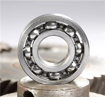 Fully loaded cylindrical roller bearings